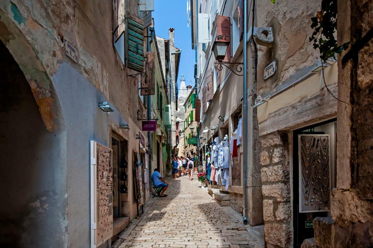 Harmony In Blue Apartment Rovinj Exterior photo